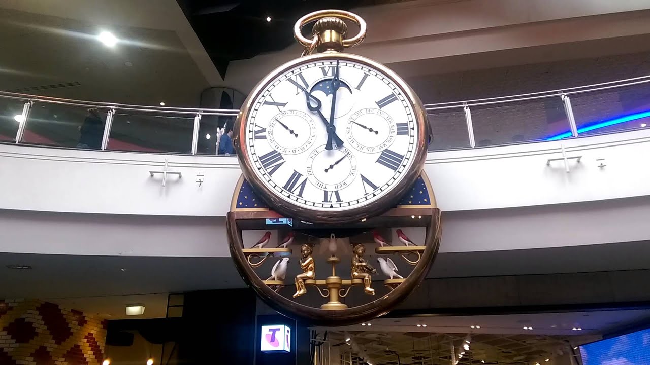 Singing clock in Melbourne Central Station