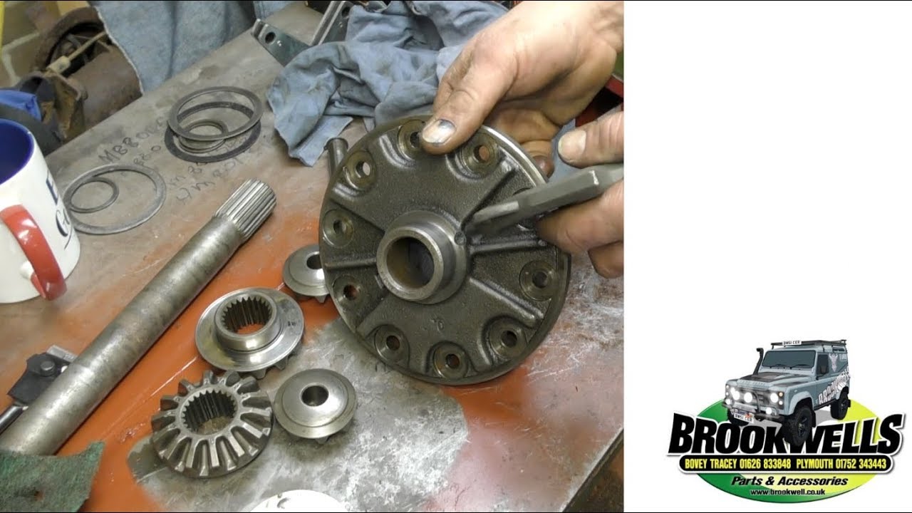 Land Rover Differential Overhaul - Diff Carrier Inspection and Wear Check