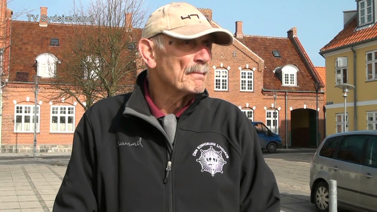 P&aring; bes&oslash;g i Pr&aelig;st&oslash; 4