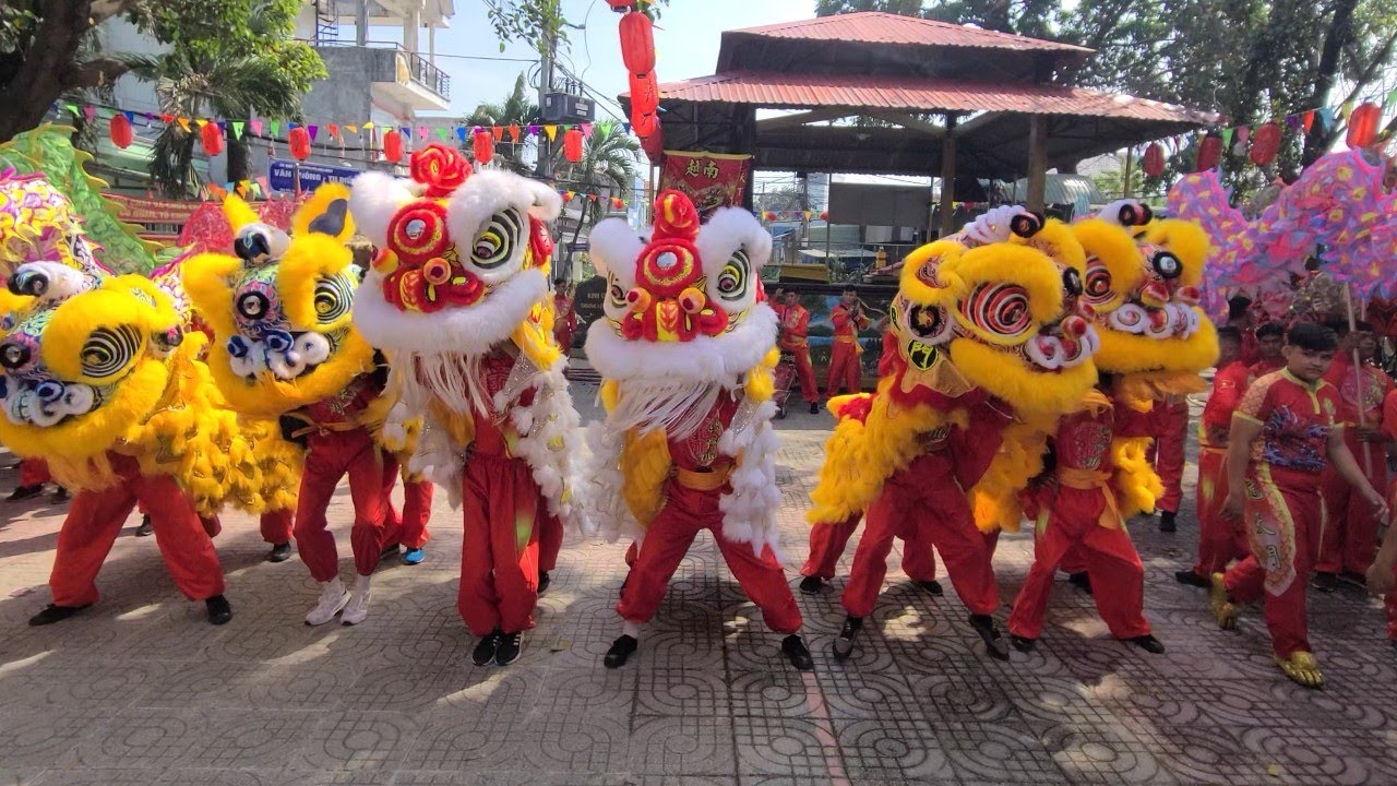 Múa Lân 2026 - Đoàn LSR LONG THIÊN MÔN làm lễ khai quang điểm nhãn tại ĐÌNH TÂN THỚI TRUNG