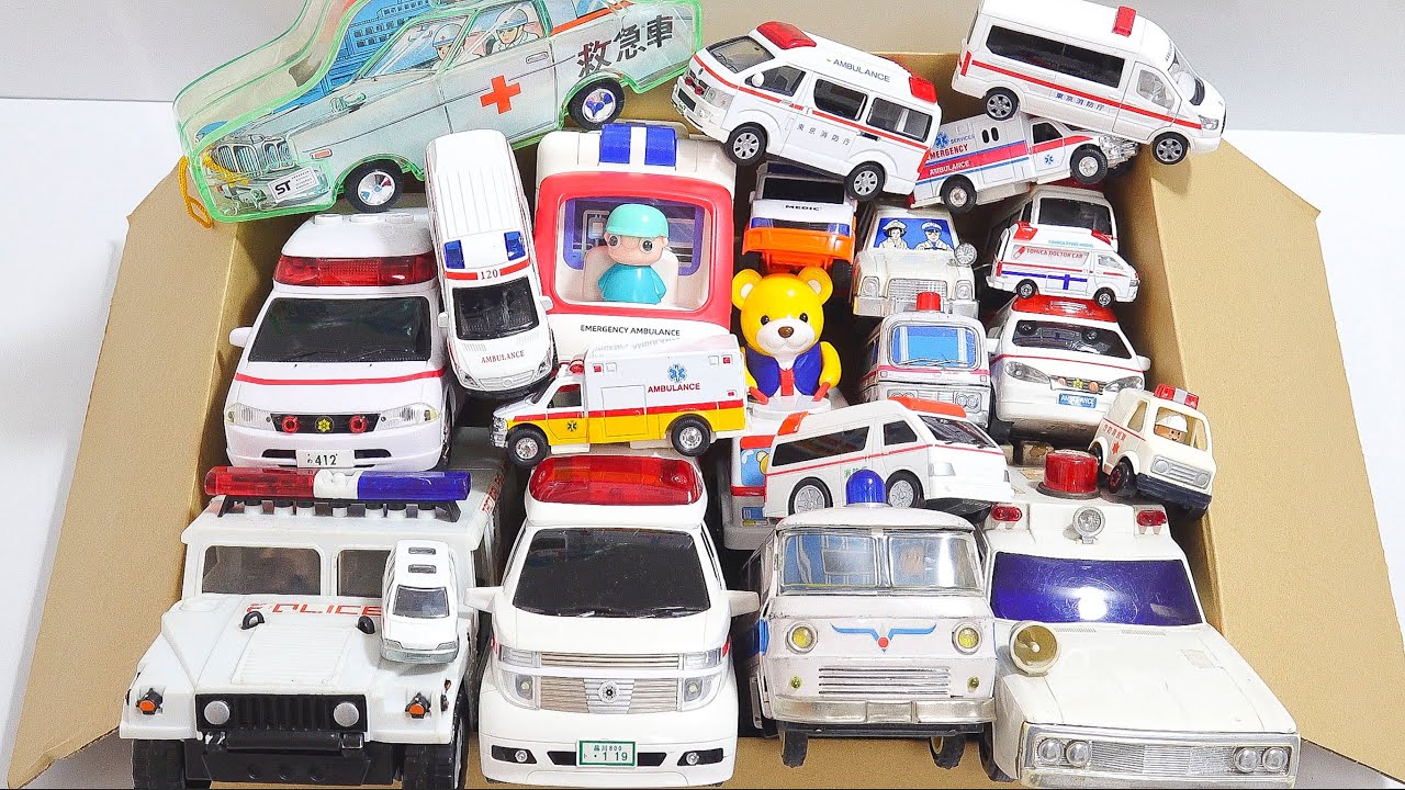 Emergency Vehicles⭐️Ambulance Miniature Cars🚑Collect them in a box and run up hills! Includes siren♪