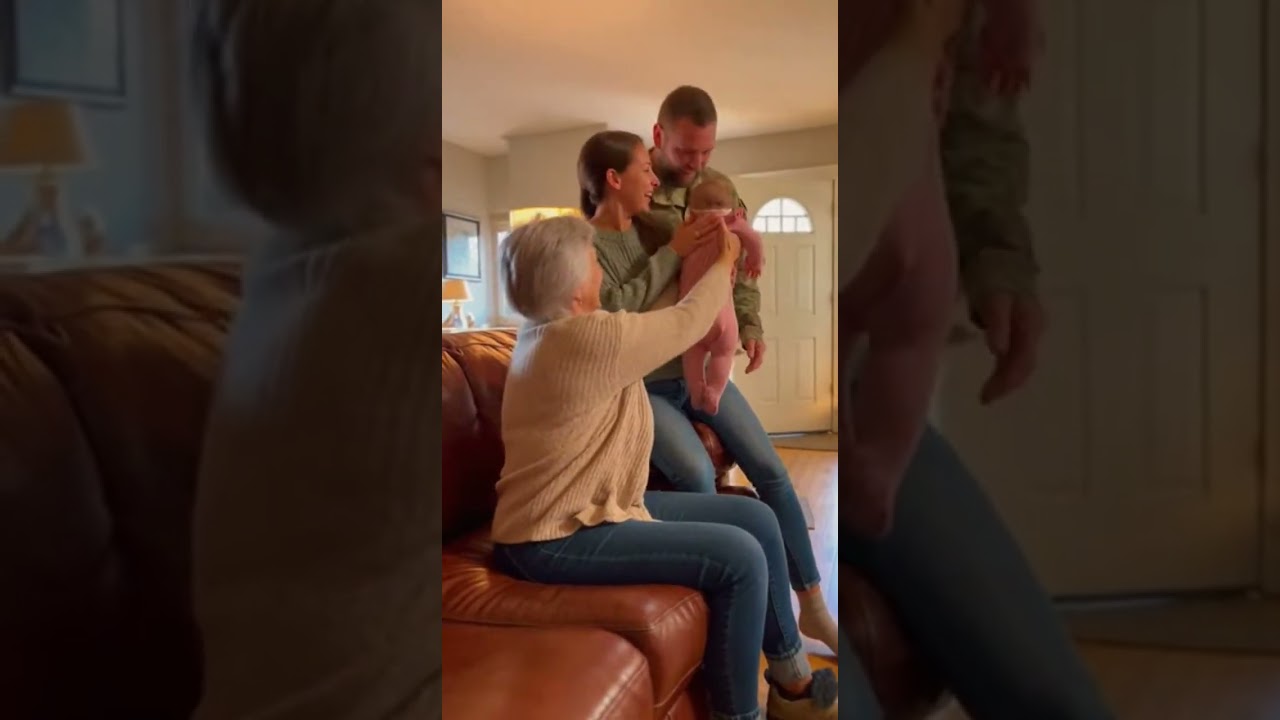 У бабушки родился ребёнок&hellip; А потом папа возвращается с командировки 😭🎀
