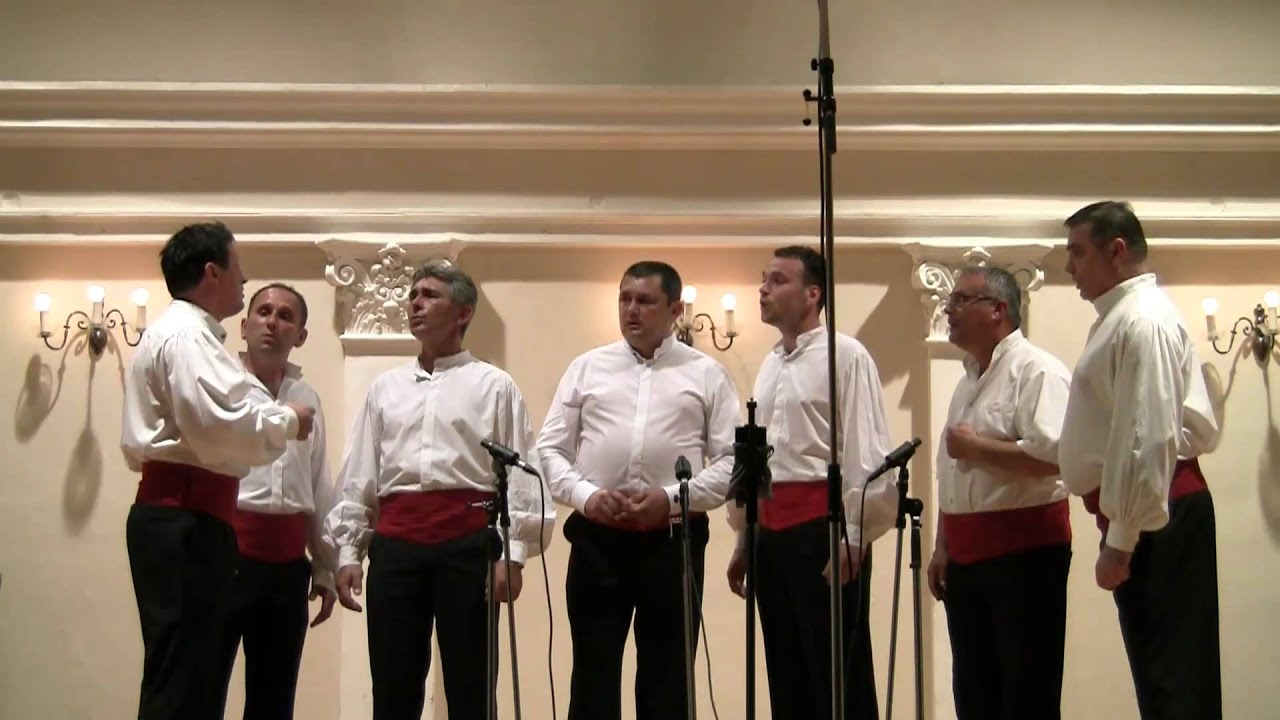 Klapa Zrinski - Tiha noć je, tiha noć