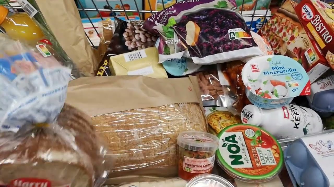 В ТОРГОВОМ ЦЕНТРЕ. В КАФЕ с сыном. ЗАКУПКА ПРОДУКТОВ в СУПЕРМАРКЕТЕ. ПРОДУКТЫ в ГЕРМАНИИ!