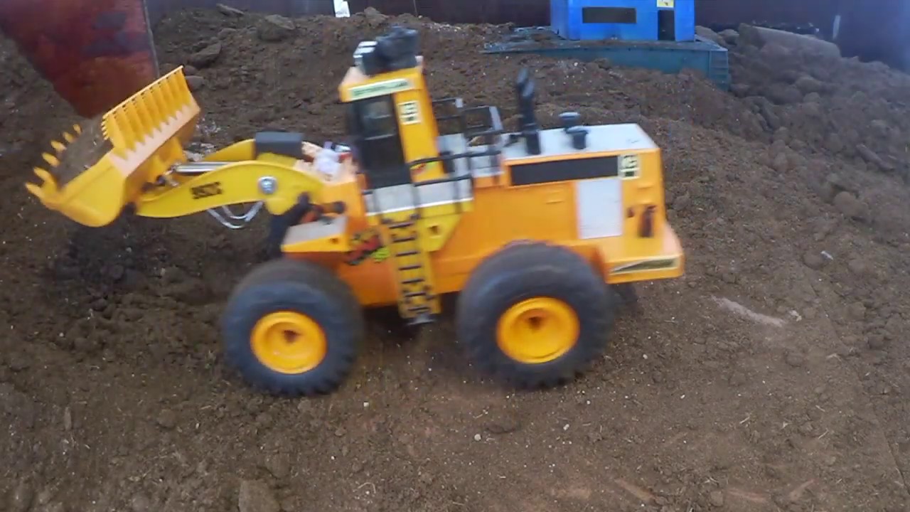 RC Cat 992C Upgrade goes through its paces.