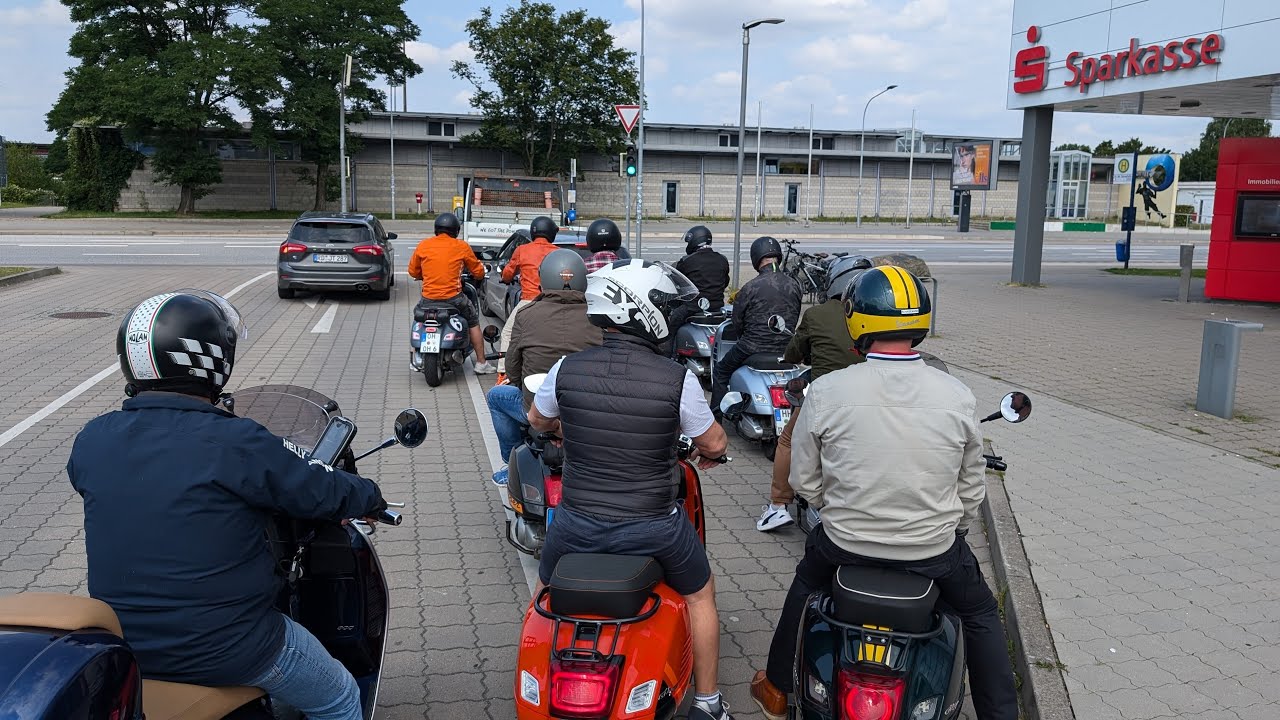 Vespa Hanseaten - 🛵 Soooter Tour Priwall  - Ostsee Travemünde