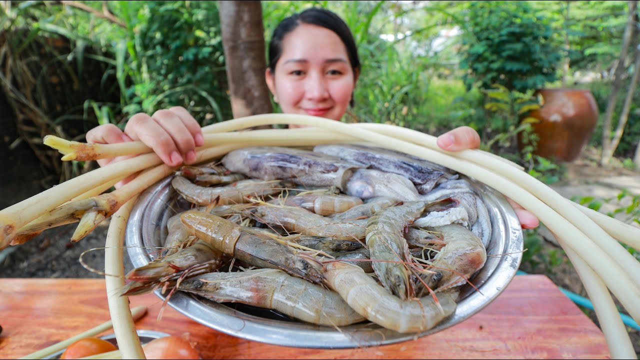 Tom Yum Shrimp Squid Cooking Lotus Root - Cooking With Sros