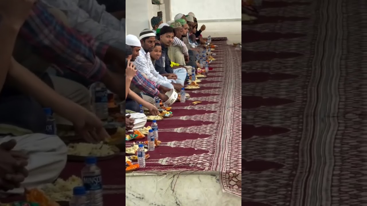 8RAMZAN IFTAR DISTRIBUTION DARGHA HAZRAT KHAWAJA NASIRUDDIN MAHMOOD ROSHAN CHIRAG DELHI R.A&hellip;&hellip;&hellip;&hellip;