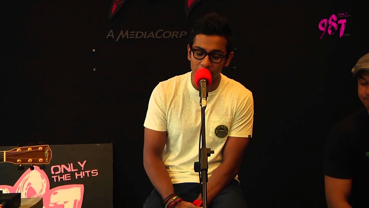 Taufik Batisah- Rolling in The Deep (Live in the 987 Studio) for 987 Home