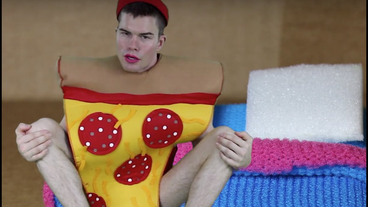 Daveo Falaveo- GAY PIZZA SONG (As Seen On Facebook)