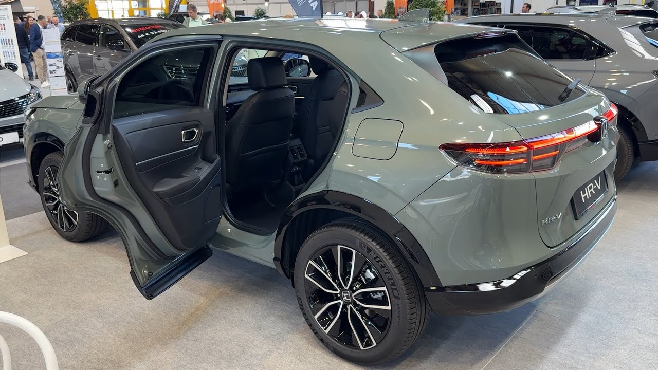 HONDA HR-V FACELIFT 2025 - folding REAR SEATS, MAGIC SEATS demonstration & useful features