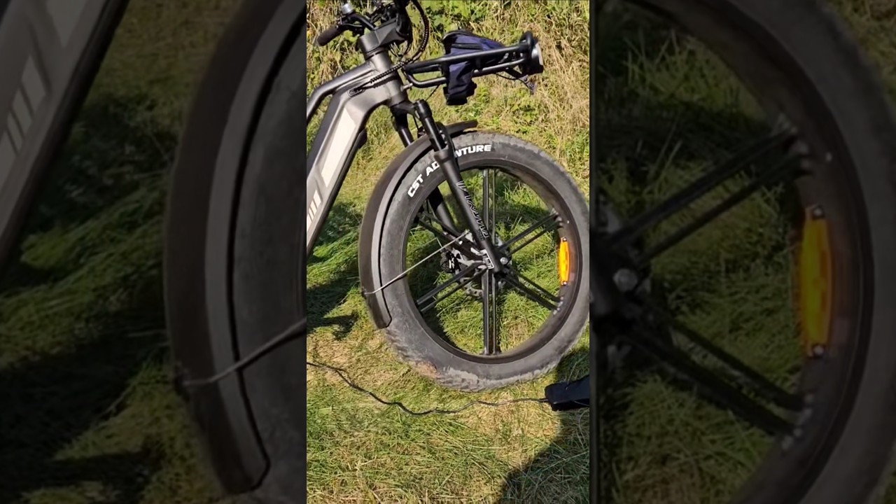 Ładowanie roweru w terenie #taniaenergia #źr&oacute;dłoenergi #vanlive #shorts