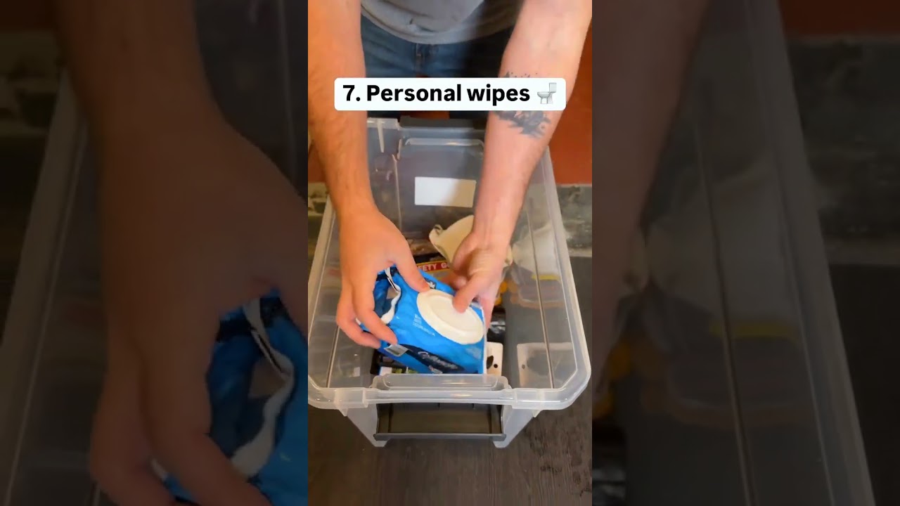 🚨 How to Build a Kit for Emergencies! #disaster #tipsandtricks #survival