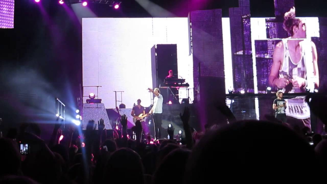 Live While We're Young - One Direction - Take Me Home Tour - Kansas City - 7/19/13