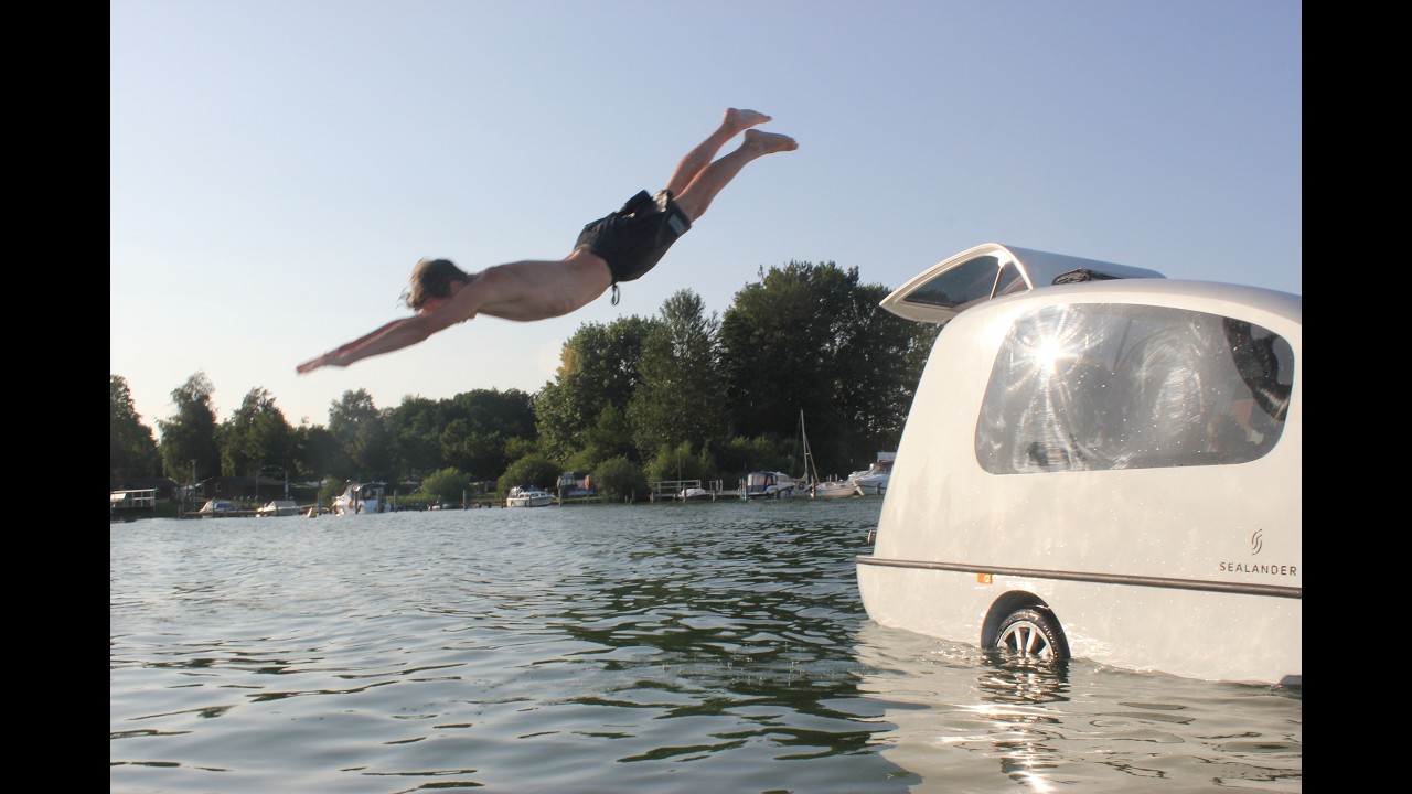 SEALANDER: Slip it easy - Land 2 Sea