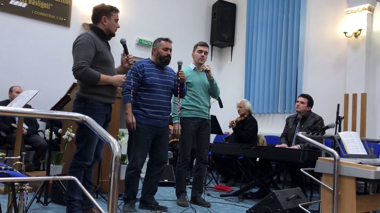 Eu vin singur in grădina