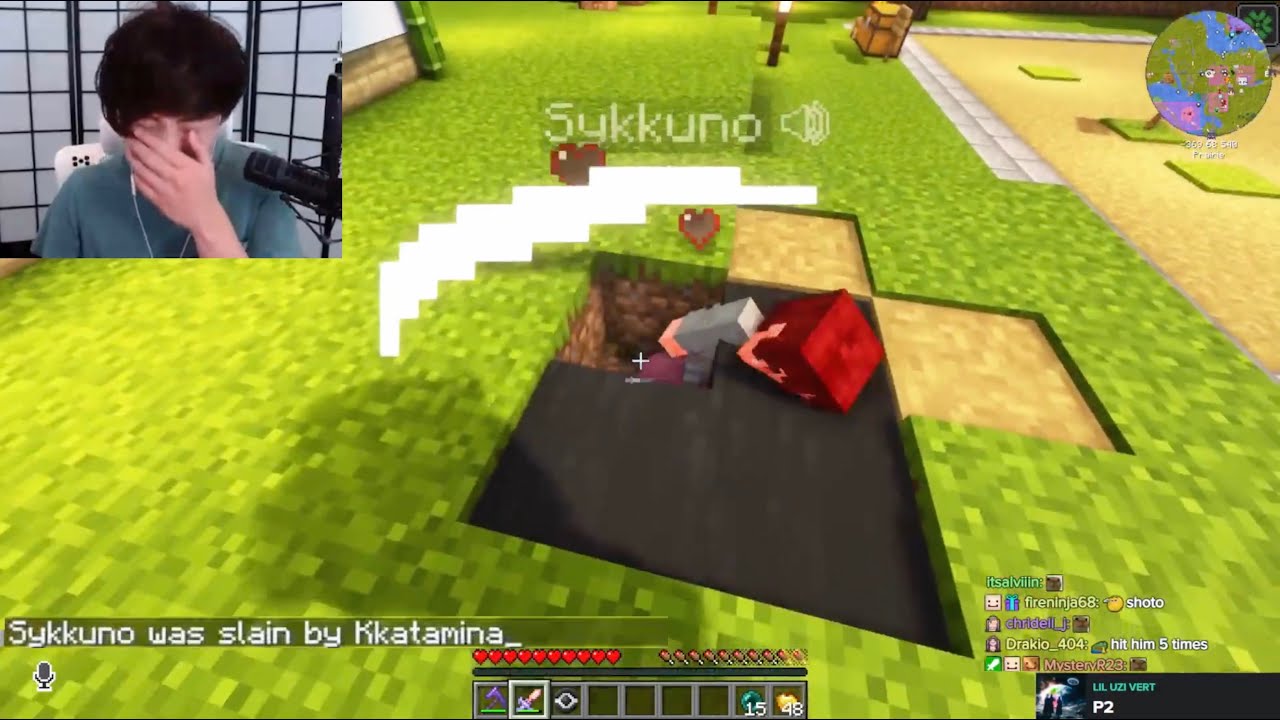 Miyoung tests her sword on Sykkuno