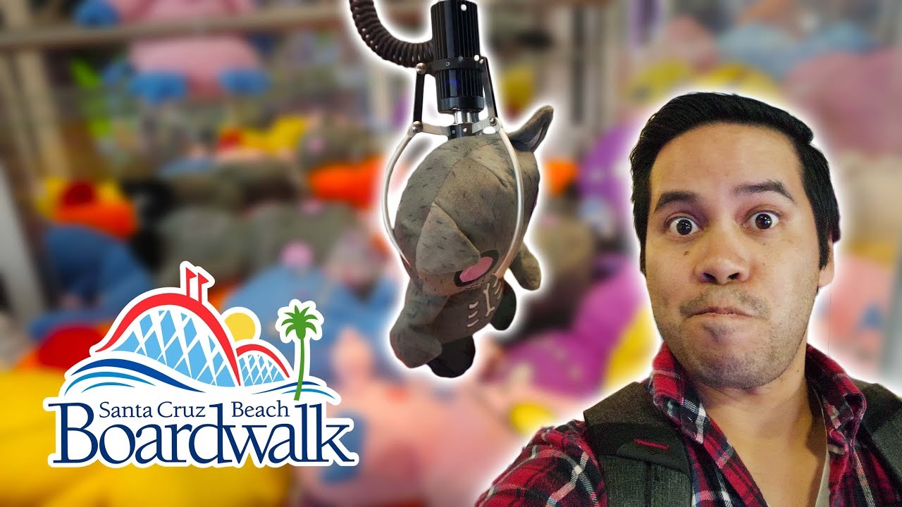 Can we beat the E Claw machines at Santa Cruz Boardwalk?