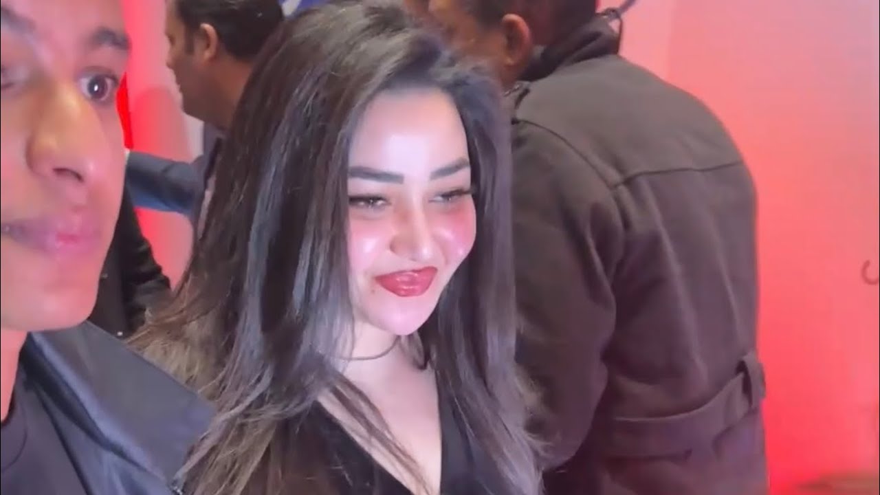 تصرف غريب من رحمة محسن في سحور رمضاني في موقع بصراحة - ومش هتصدق العوضي عمل ايه اول ما شافها 