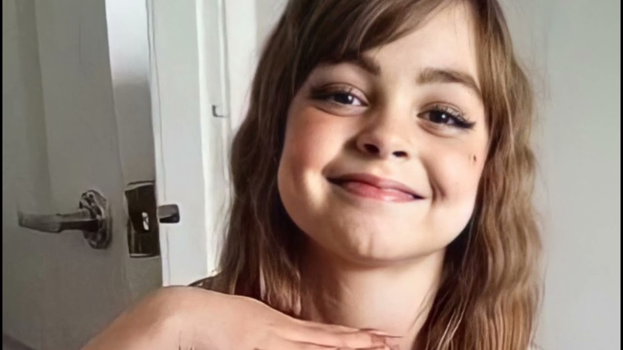 Saffie-Rose Roussos 'This song should not exist' 🌹 #SaffieRoseRoussos #CelebrateSaffie