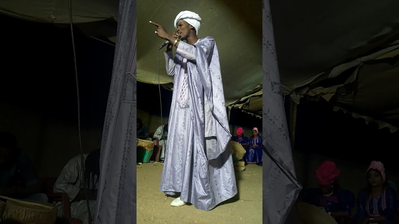 Cheikhna cheikh Sadbou nga nék sa birrou yaye mou takha'woula bâ ningay dougué thi bamél