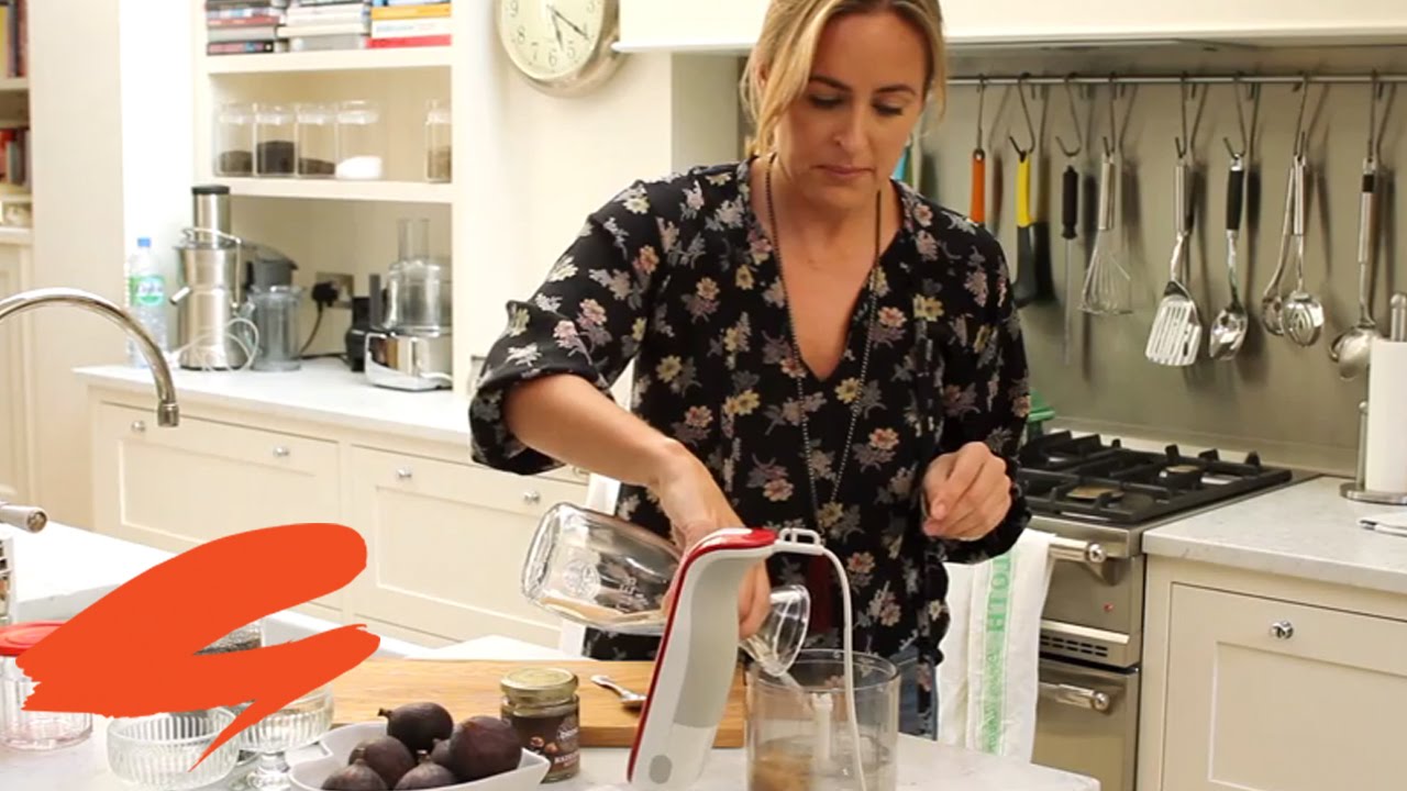 How to make a quick and tasty chia porridge with Amelia Freer | Get The Gloss