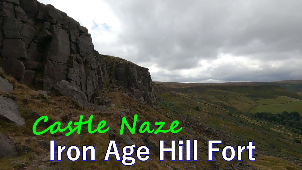 Castle Naze - Iron Age Promontory Hill Fort ¦ A walk from the village of Combs in Derbyshire