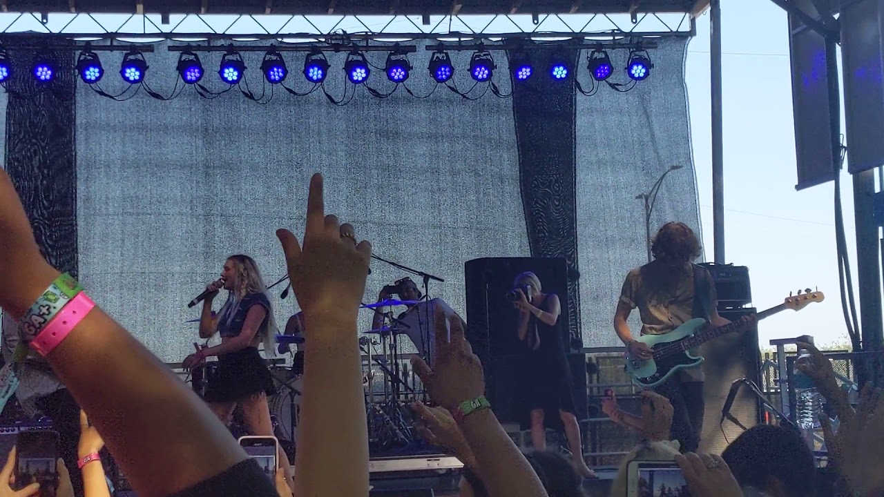 Cailin Russo - Bad Things (Live Lollapalooza 2019)