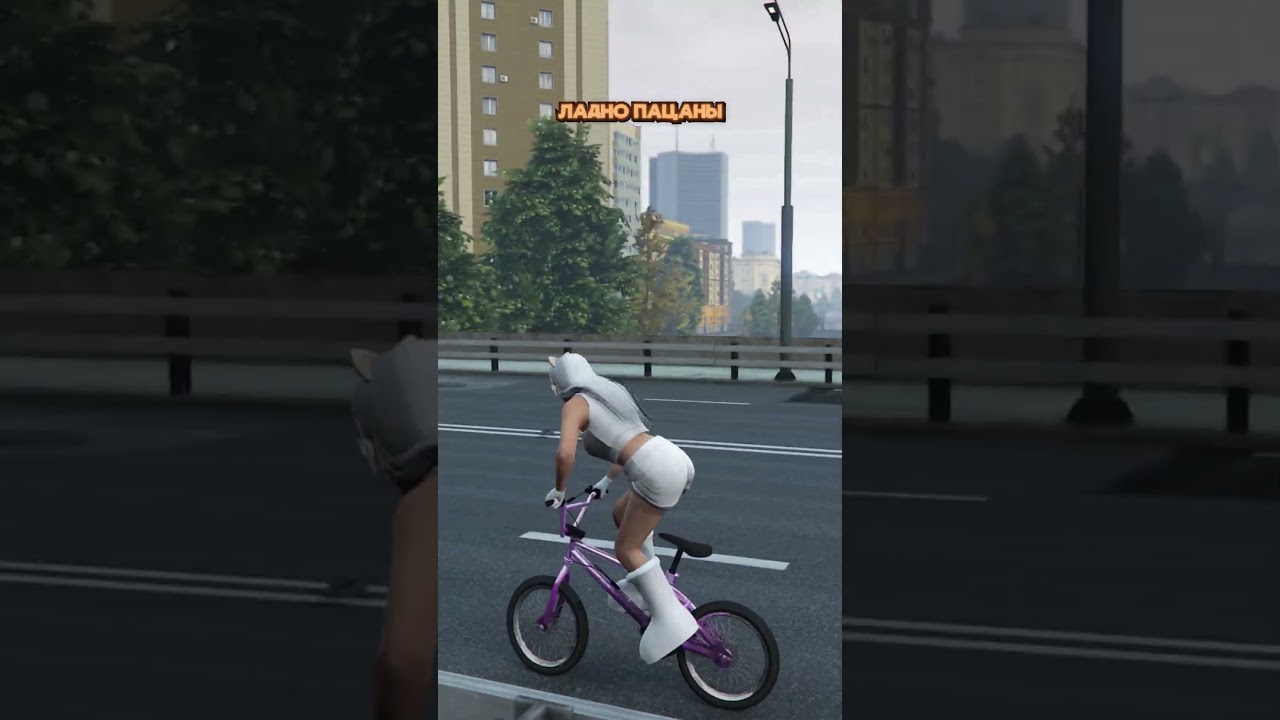 POLICE CAR CHASE ON RAMPS chasing a GIRL in GTA 5 RP