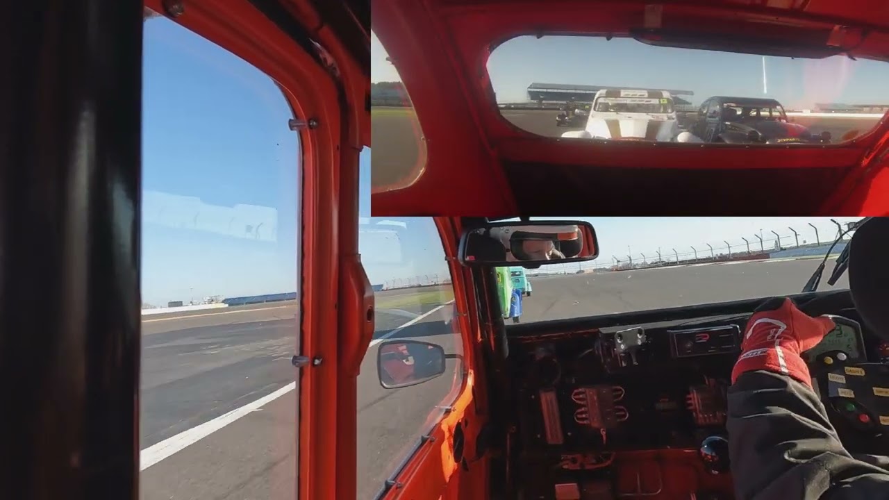Citroen 2cv Racing 2025. Silverstone Race 2