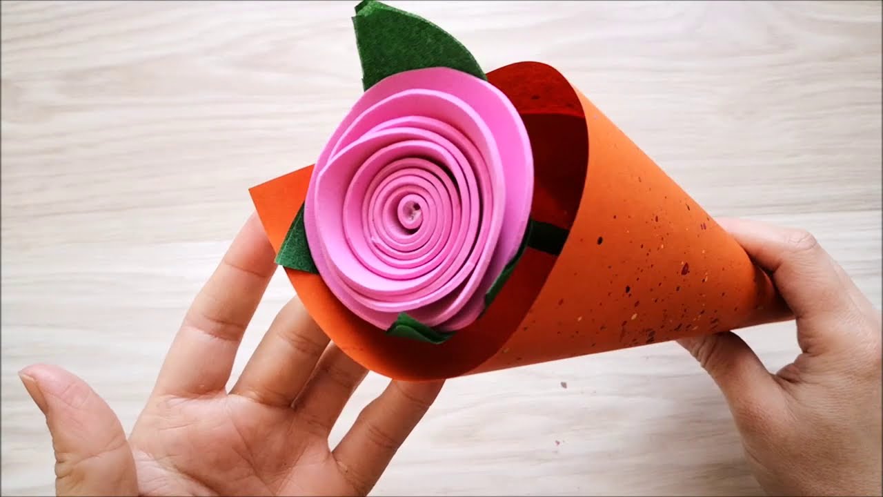 ANNELER  GÜNÜ HEDİYE YAPIMI
