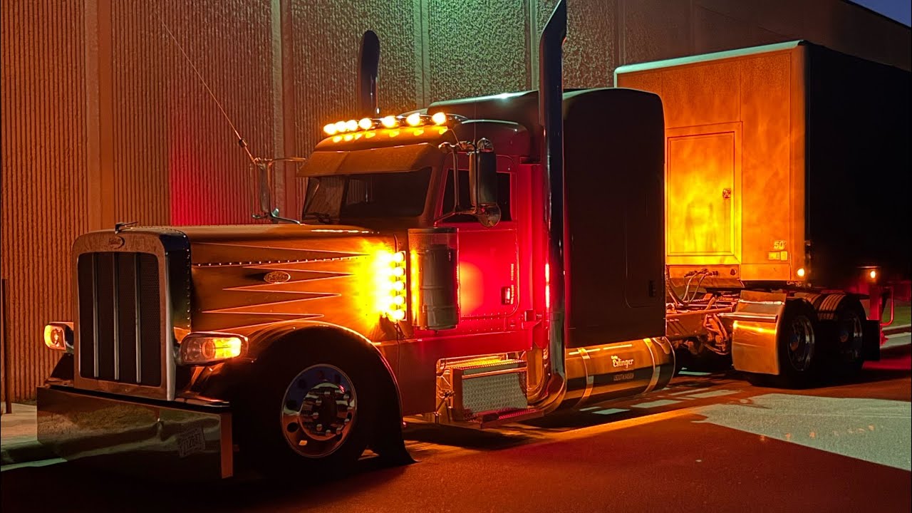 Adding Legendary Glass Lights on my Peterbilt 389!