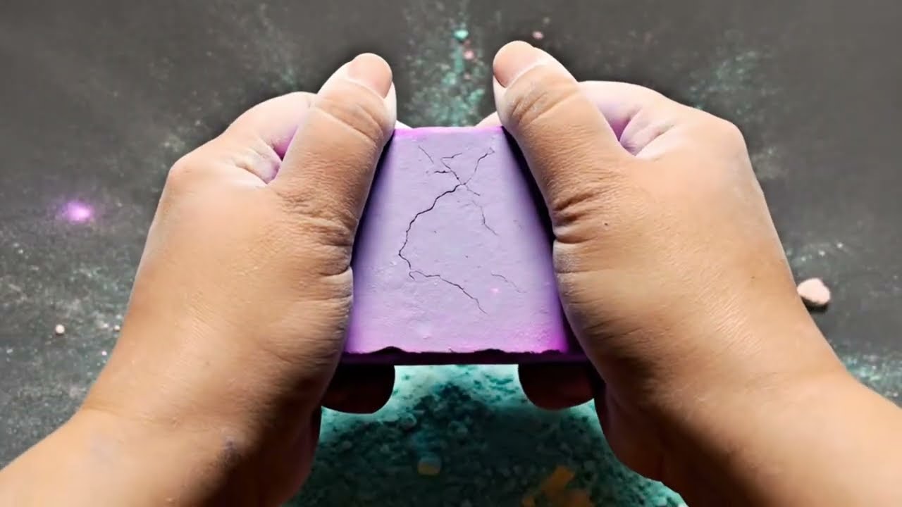 Crumbly Crunchy ASMR 🪨 | Sped-Up Chalk Crushing | Dyed Gym Chalk Crush