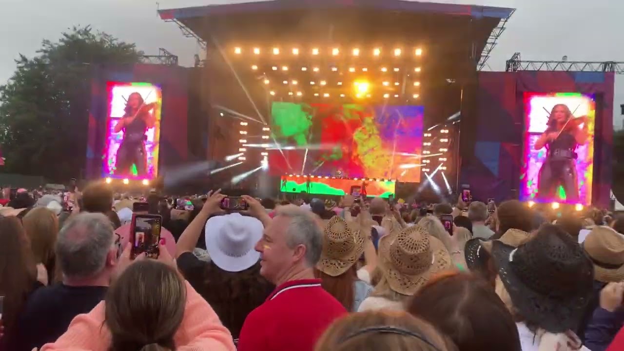 Shania Twain, Don’t be Stupid (You Know I Love You) Malahide Castle, Dublin 28/06/2024