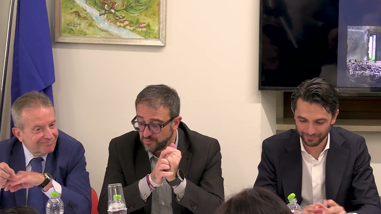 Conferenza stampa: il finanziamento per il restauro di Palazzo Vecchiarelli.