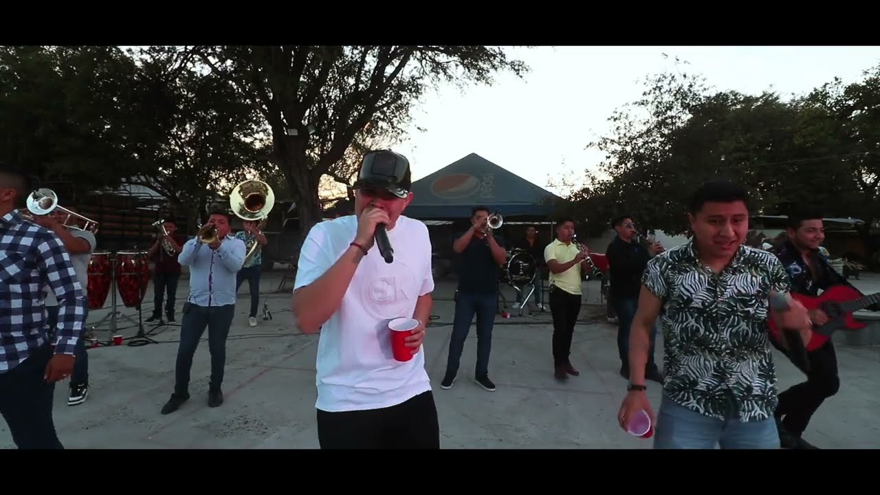 AMOR DE CUATRO PAREDES - BANDA TERRITORIAL DE MONTERREY