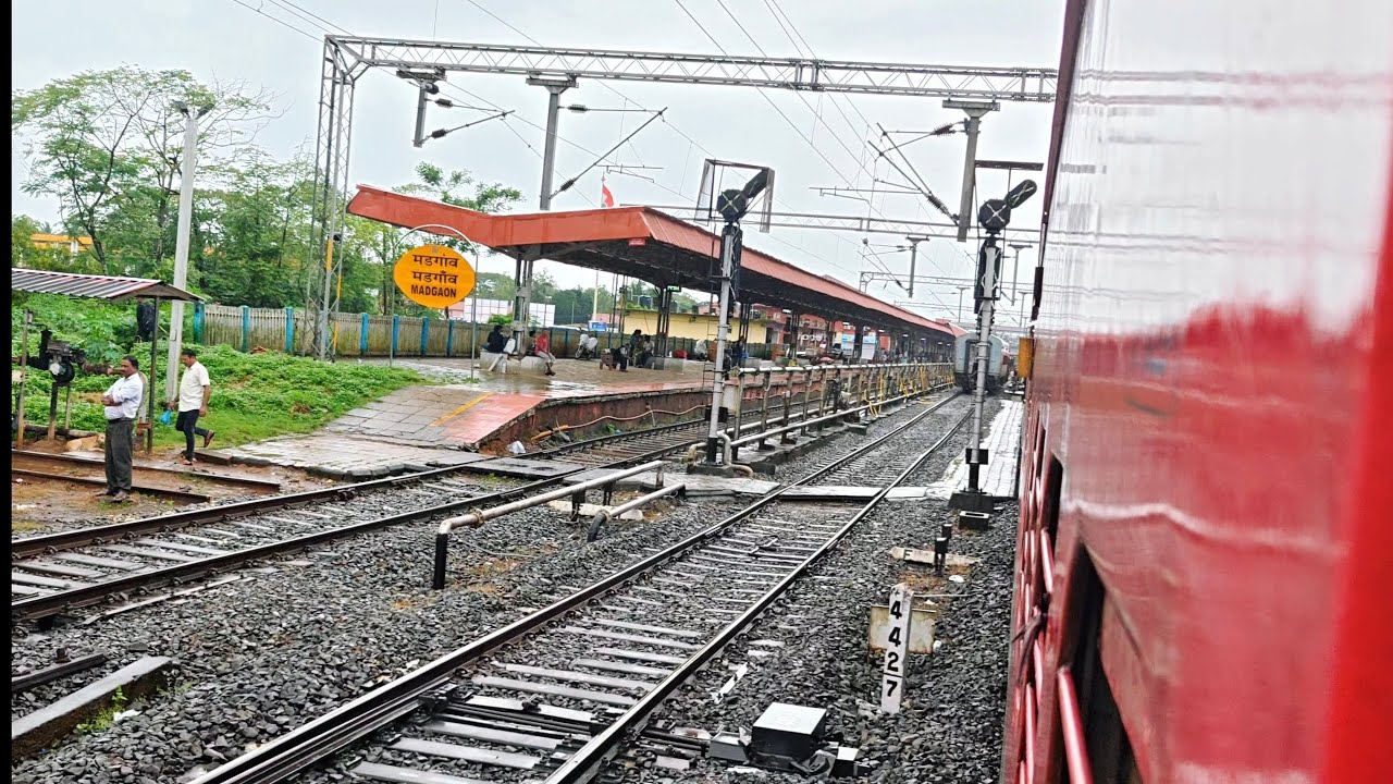 18047 Amravati Express Arrival and Departure from Madgaon Junction.