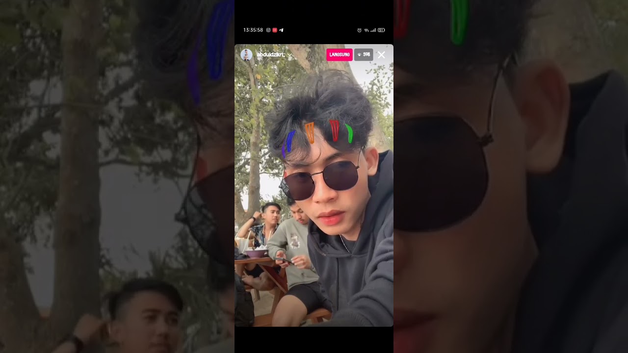 Live di pantai ( Bucin nya Bermundo)