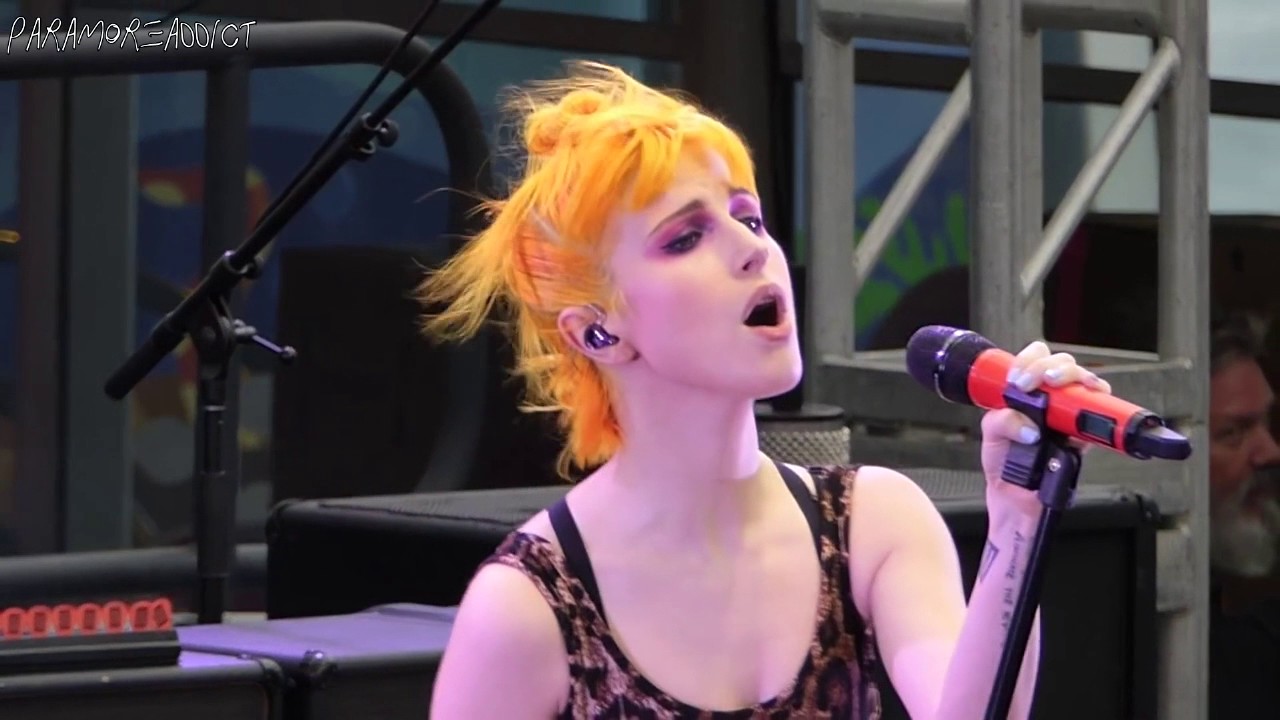 Brighter (Live on Parahoy 2016) - Paramore