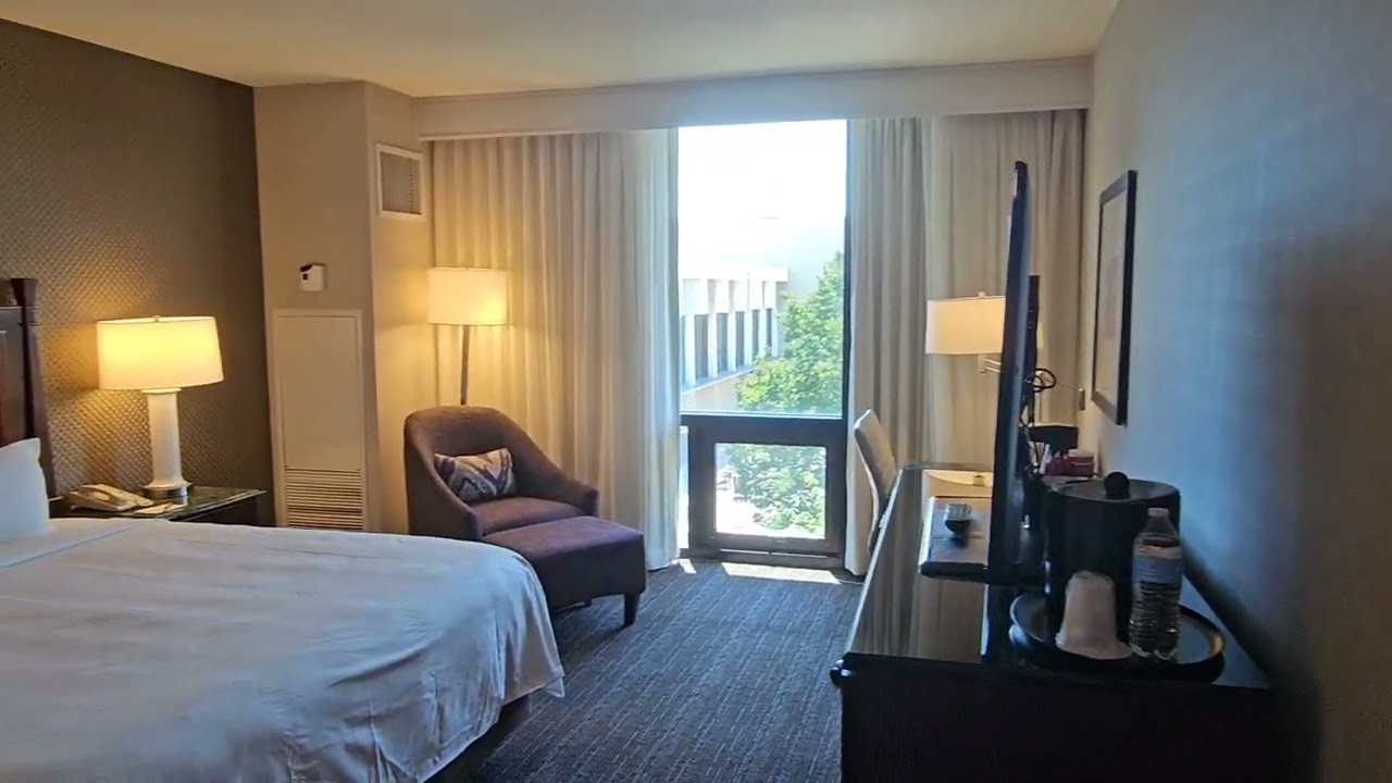 Marriott Airport - IAD (Dulles, VA) Concierge King Room