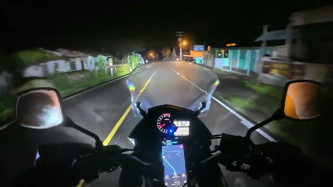 Suzuki Vstrom xt 650 estrenando iluminación Led