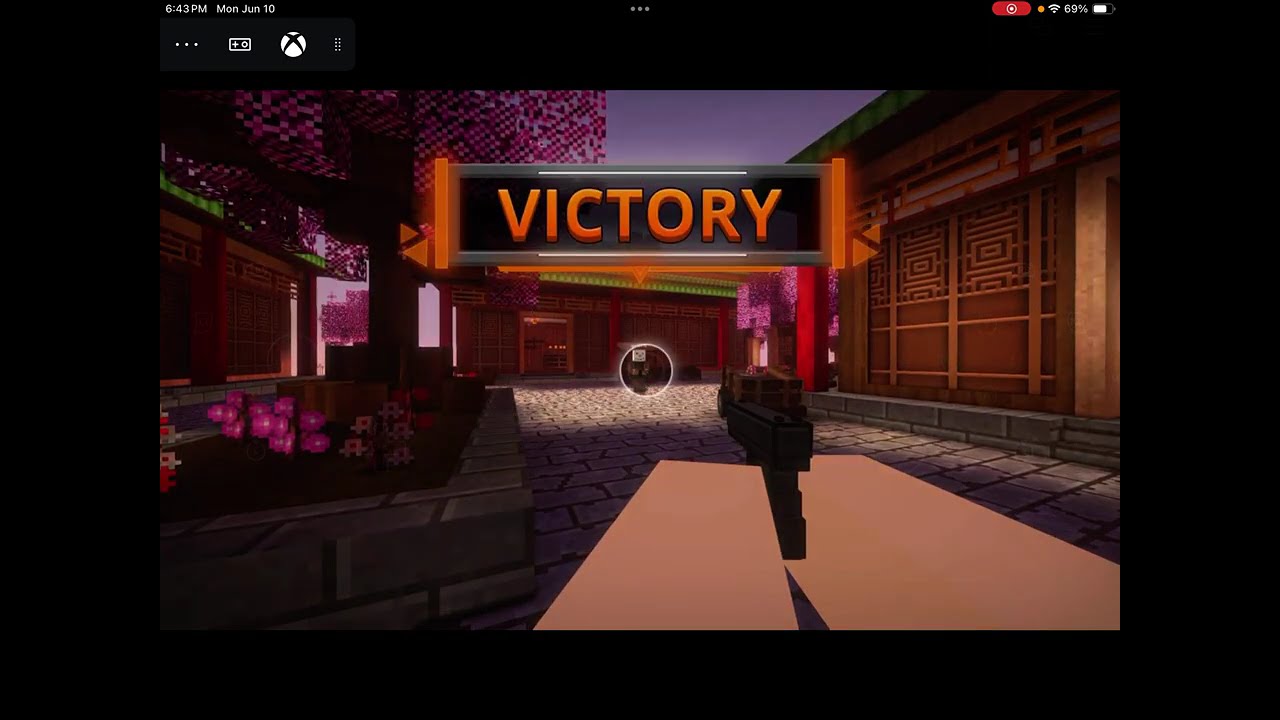 Pixel Strike 3D and roblox with my friend 