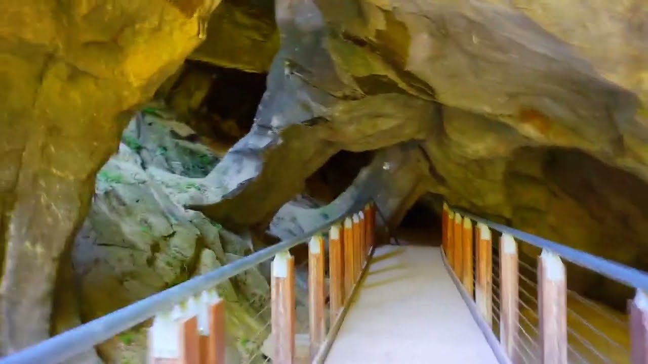 Park Jaskiń Caglieron  Włochy /  Parco Grotte del Caglieron Italia