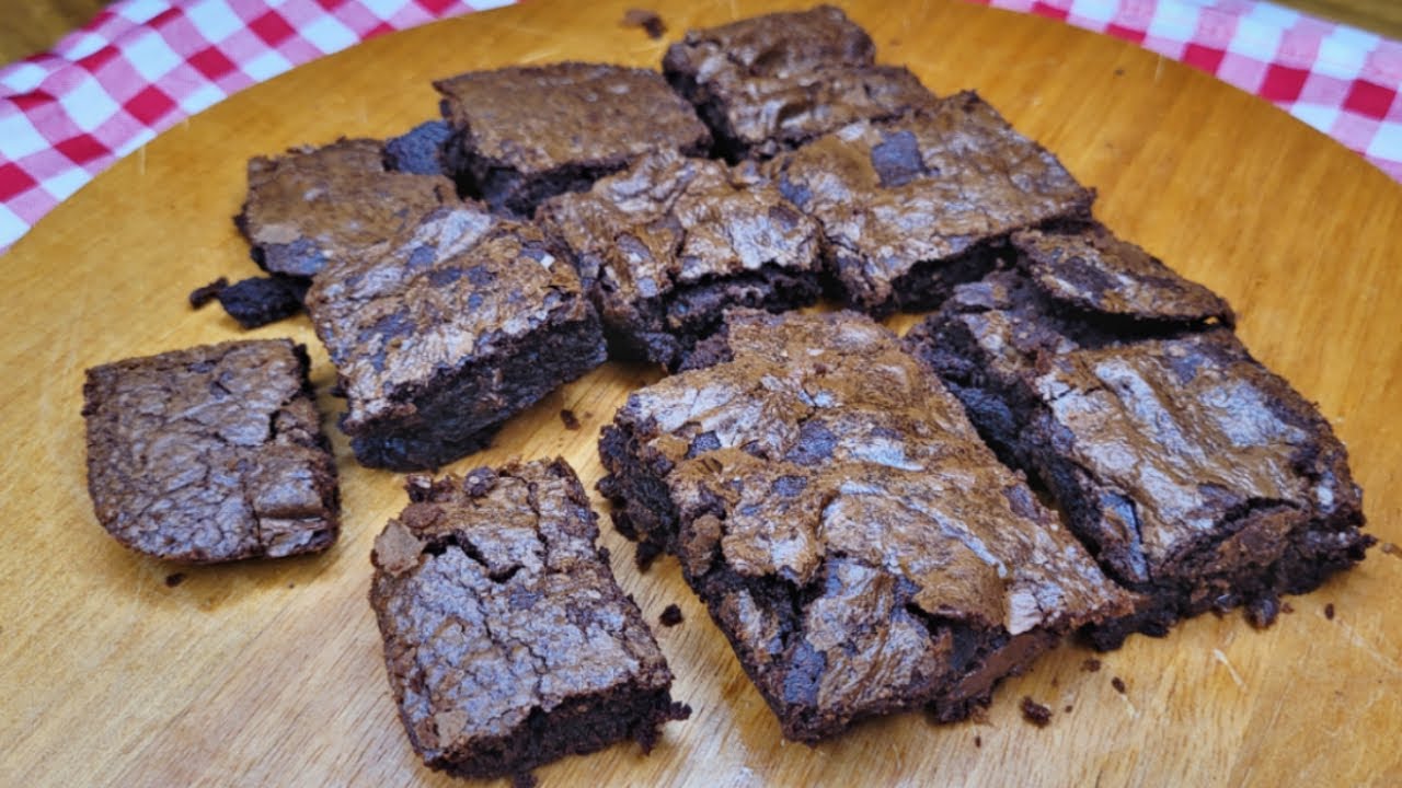 APRENDA A FAZER BROWNIE NA AIRFRYER - RECEITA MUITO FÁCIL DE FAZER E FICA MUITO BOM!!!