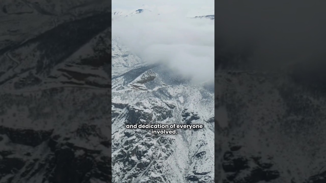 Massive rescue operation near Everest: 580+ tourists EVACUATED after powerful blizzard in Tibet!