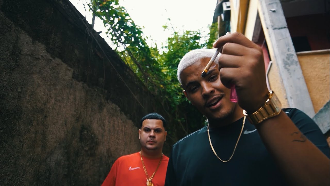 Versalle, Dakillah - FAVELA Featuring Clandes x DnvDoisF x Americvno