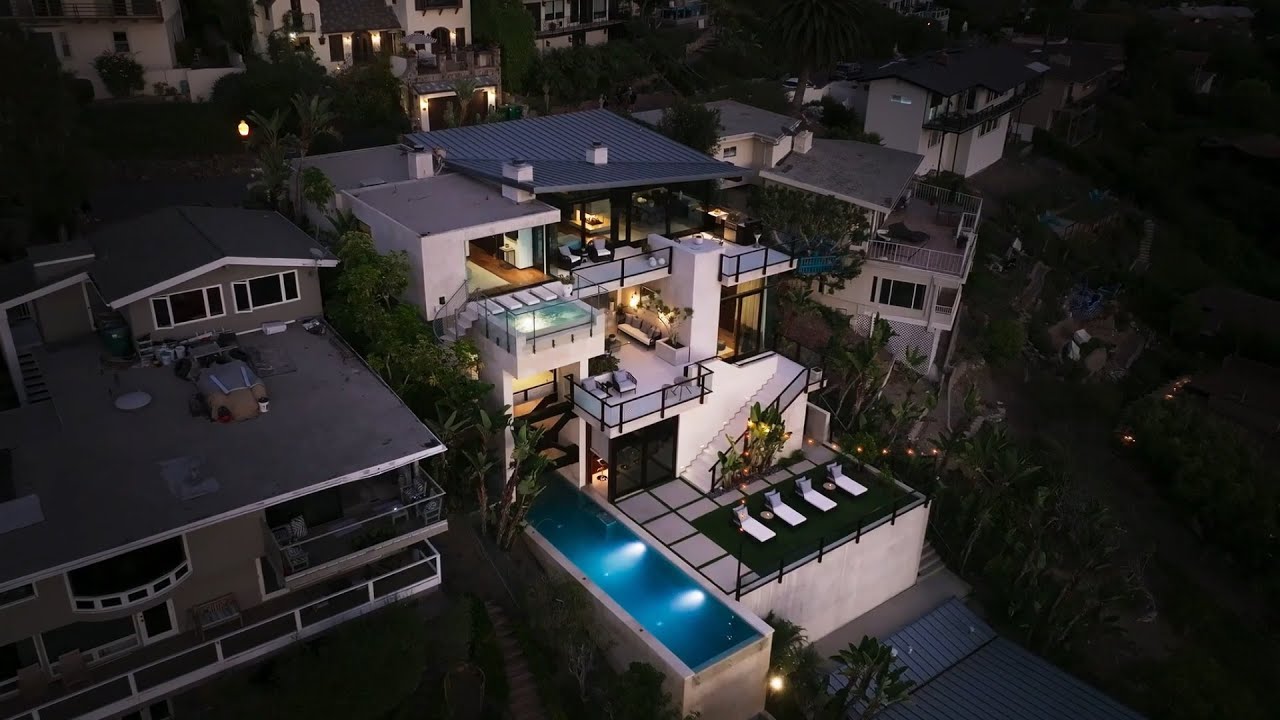 This $8,800,000 Architectural Jewel in Laguna Beach offers the coastal Orange County dream lifestyle