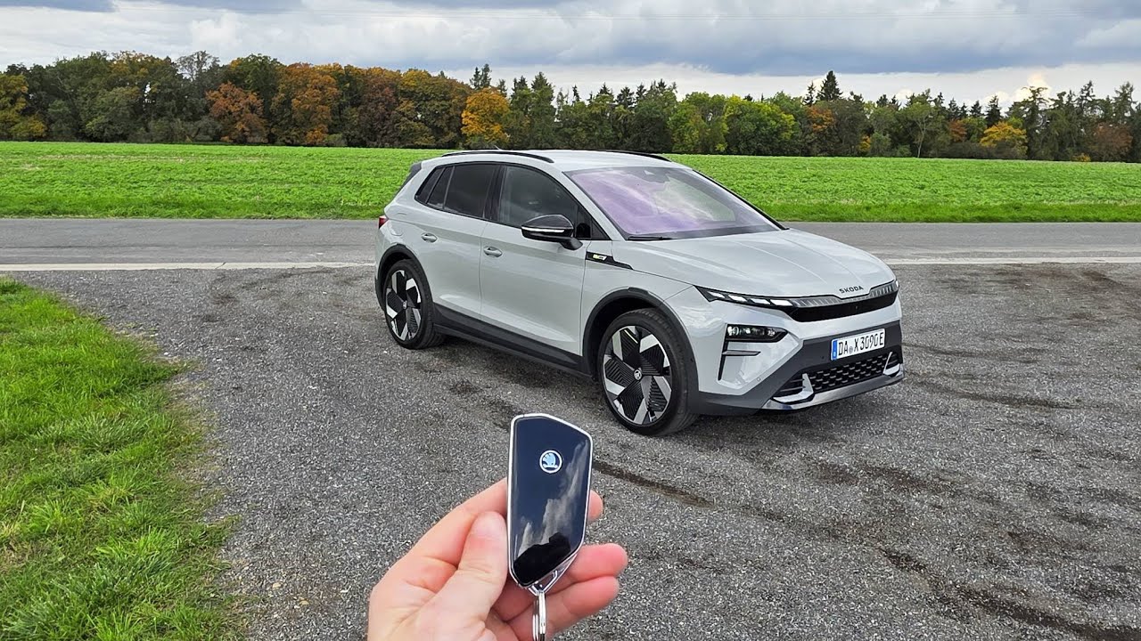 2025 Škoda Elroq RS | silent walkaround