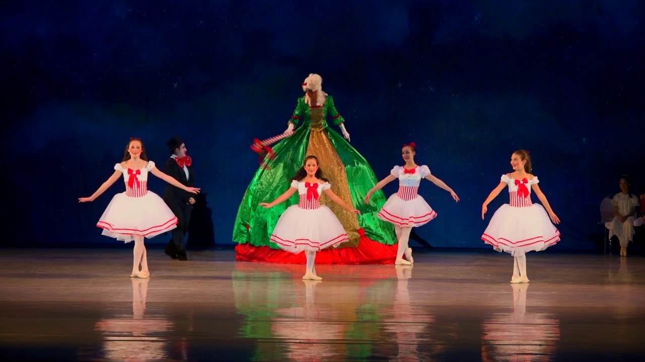 Mother Ginger from 2017 Nutcracker presented by Phoenix Ballet Company