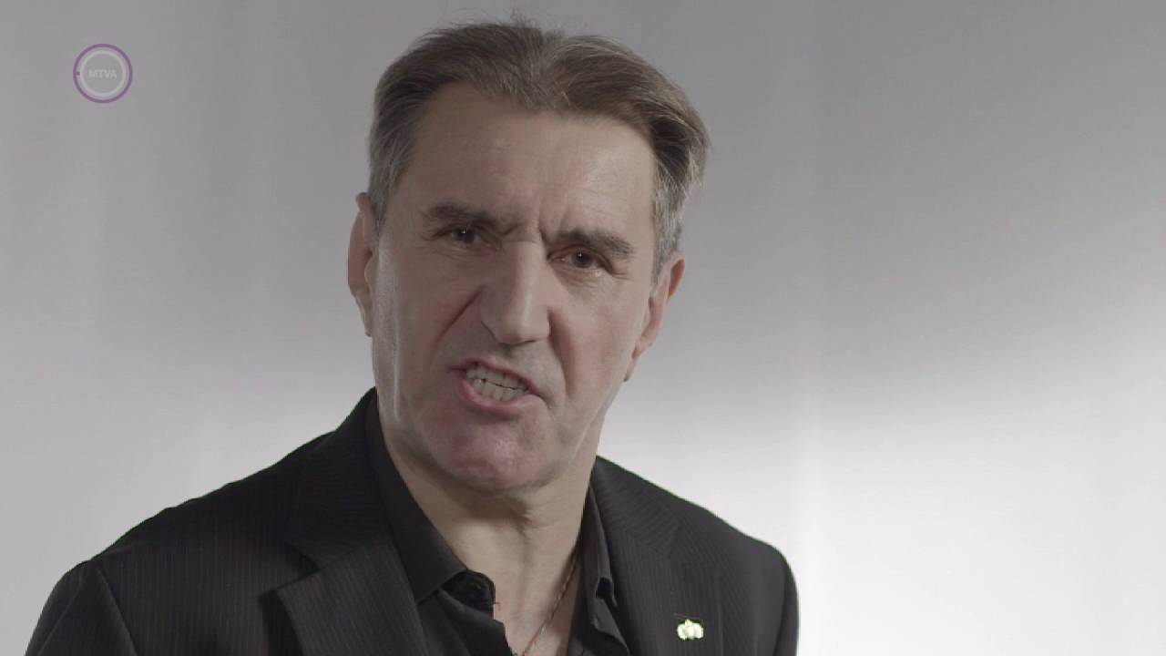 Szabó Lőrinc: Hazám, keresztény Európa  - Eperjes Károly (Vers mindenkinek)